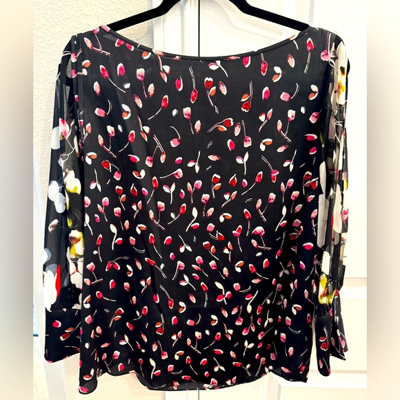 Ellen Tracy blouse with Long‎ sleeves in black print with open sleeves. Size L. - Picture 1 of 4